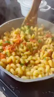 Pasta rápida y fácil con tomate y vino blanco: Receta sencilla