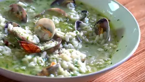 Arroz con Almejas en Salsa Verde: Receta Fácil y Rápida
