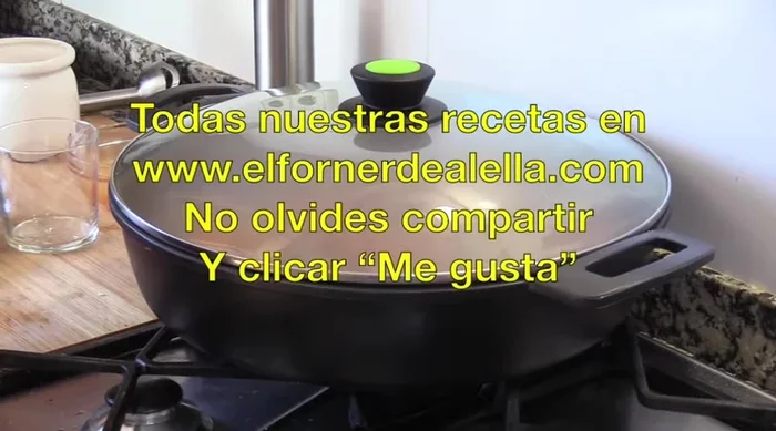 Apagar el fuego, tapar la cazuela y dejar reposar al menos una hora (o mejor, de un día para otro). (400.29)