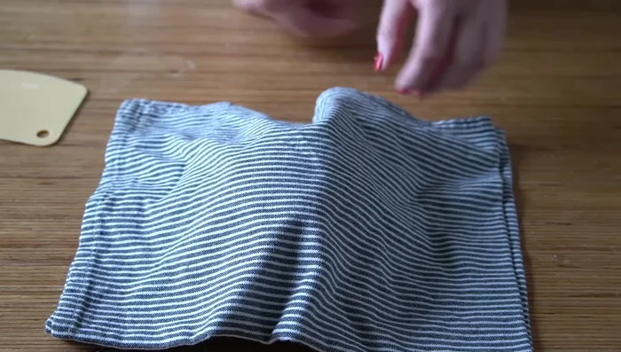 Dejar reposar la masa durante 10 minutos.