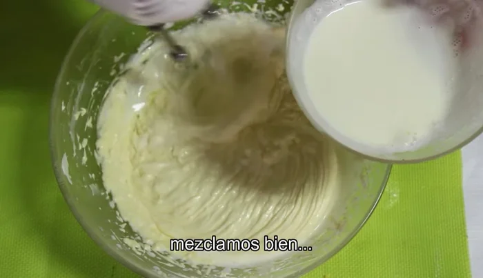 Mezclar suavemente hasta que esté todo bien integrado.